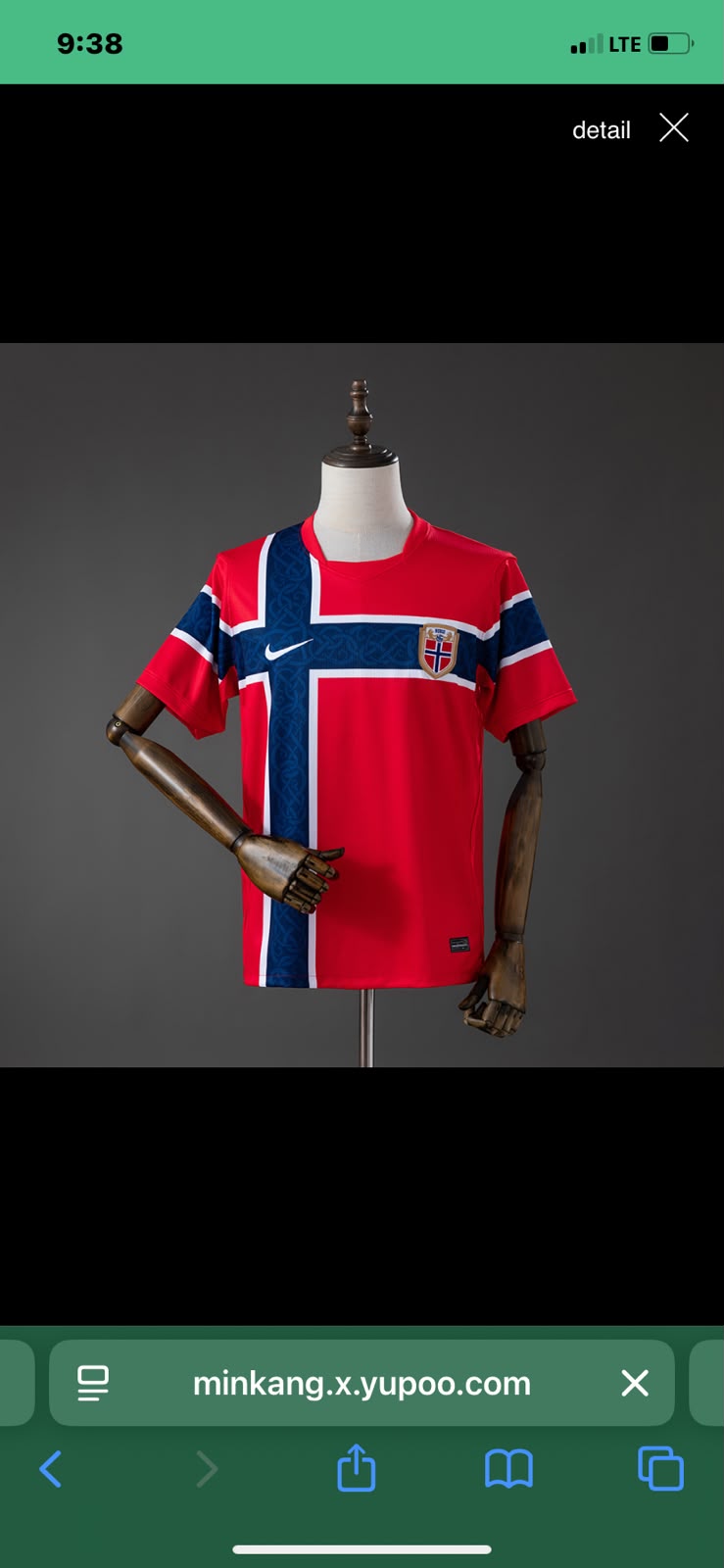 Dos camisetas mexicanas