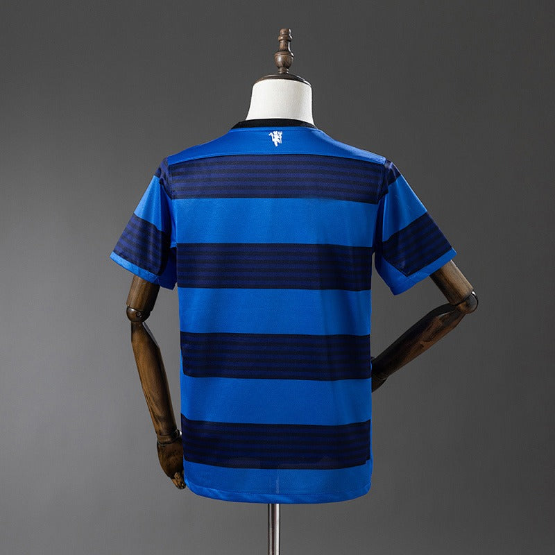 Retro Manchester United 2011-2012 Away