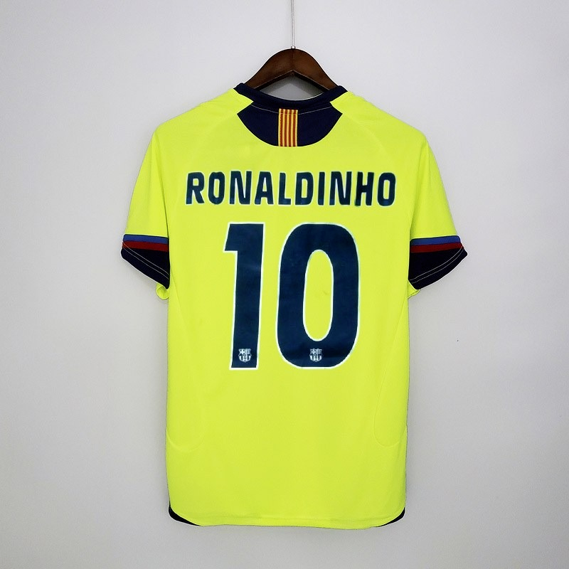 Retro Barcelona 2005-2006 Away