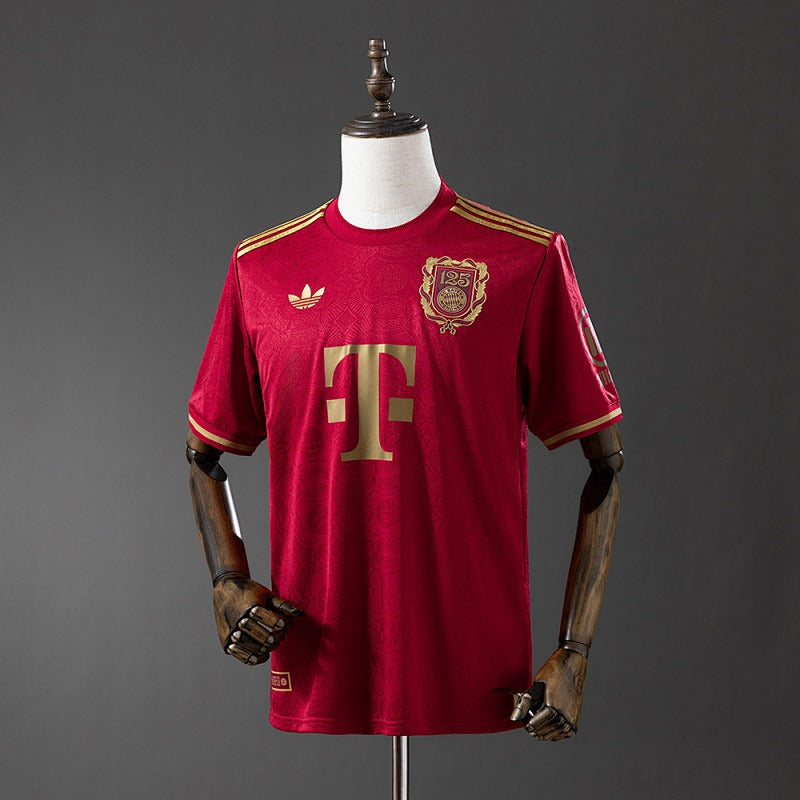 Bayern München 2025-2026 125th Anniversary Fan