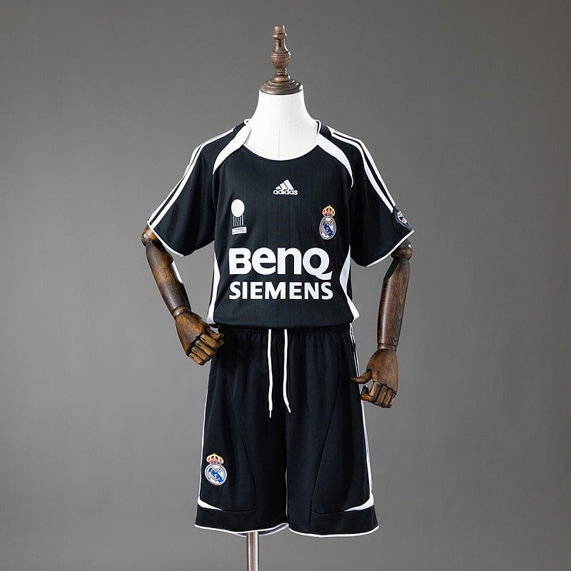 Retro Kids Real Madrid 2006-2007 Second Away